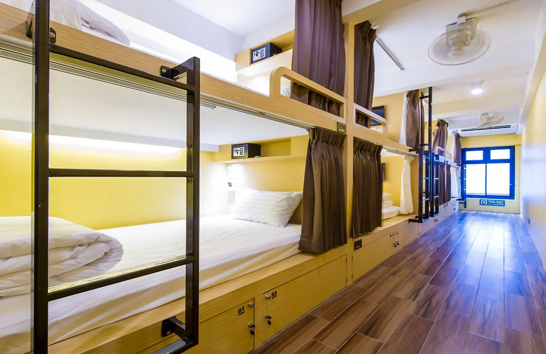 Matchbox Bangkok Hostel-1